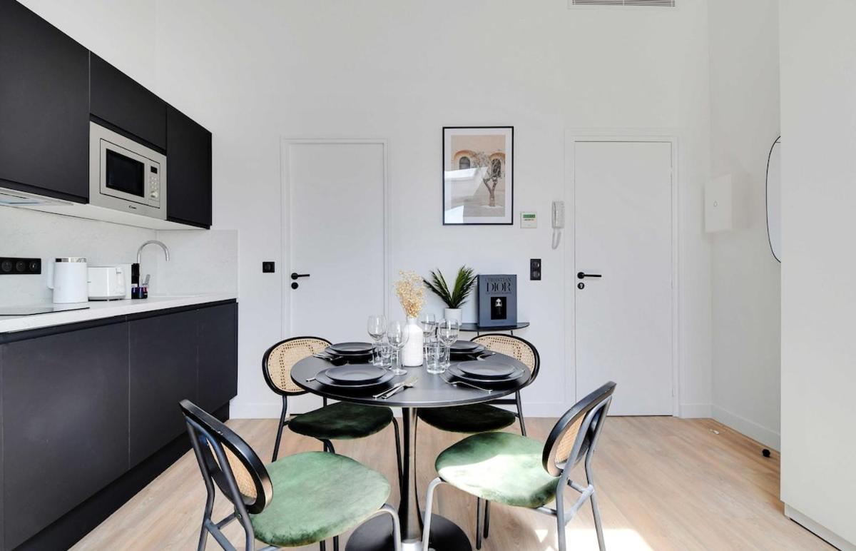 Cmg Voltaire Nation Apartment Paris Exterior photo